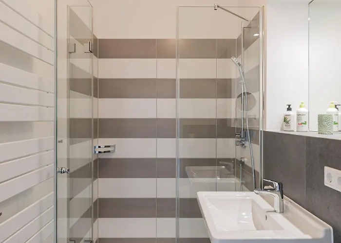 Westside Arthotel 313 דירה