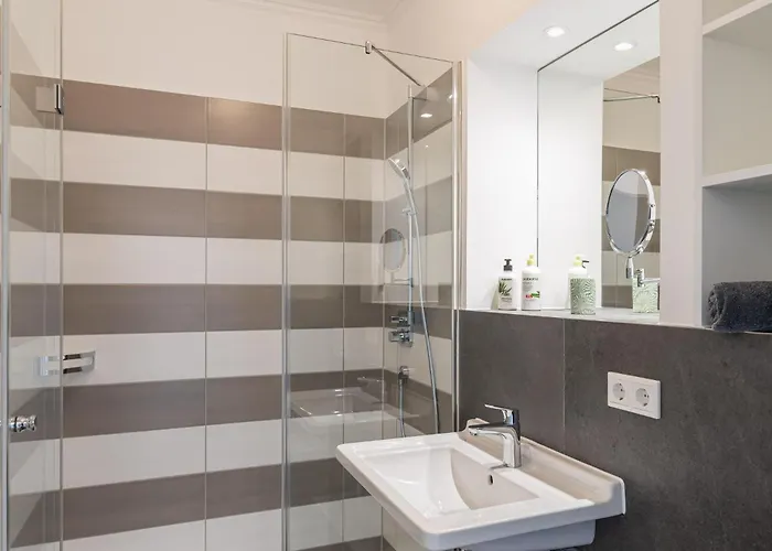 Westside Arthotel 313 דירה